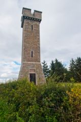 Prop of Ythsie, Approaching the tower