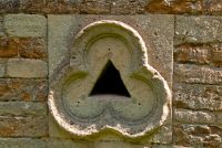 Trefoil window