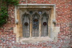Scrivelsby gatehouse window (c) Chris