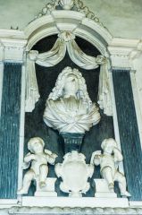 Sir Edward Hannes memorial