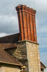 Shipton Hall, An Elizabethan chimney cluster