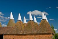 Sissinghurst Castle Garden, Kentish oast houses