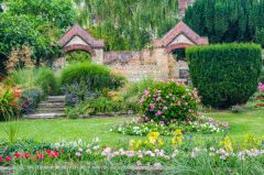 Southover Grange gardens