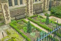 East Churchyard garden