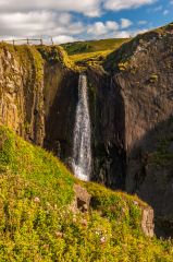 Approaching the upper falls viewpoint