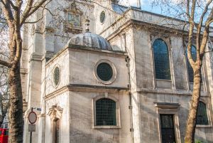 St Clement Danes Church London