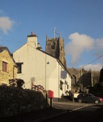 The London Inn (c) Derek Harper