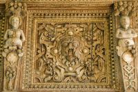Stokesay Castle, Overantle carving