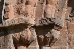 Stoneleigh, St Mary's Church, Norman column capitals