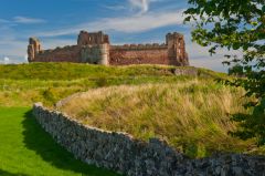 Approaching the castle