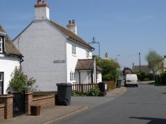 A former pub in Tempsford  (c) Michael Trolove