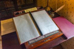 Carlyle's writing desk