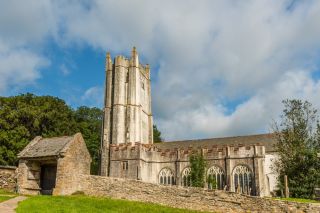 Torbryan, Holy Trinity Church