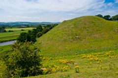 Twthill and the River Clwyd