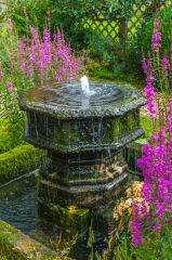 The gatehouse fountain