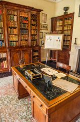 Wallington Hall, The comfortable Library