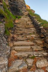 Whaligoe Steps, Climbing back up the cliffs