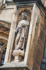 Statue niche, south wall
