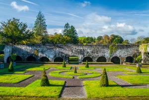 Aberglasney Garden