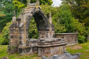 13th century canopied tomb