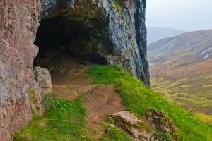 Cave mouth, Bone Caves