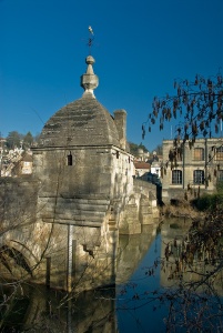 The medieval bridge chapel
