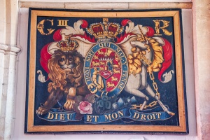 Royal coat of arms to George III