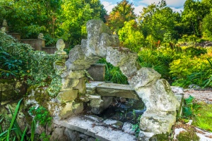 An eye-catching stone arch