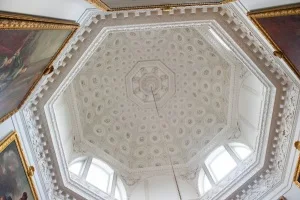 Octagonal saloon dome