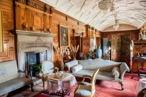 The Jacobean long gallery