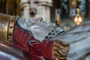 Bishop Hackett effigy (d. 1670)
