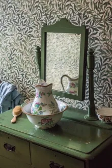 Washstand in the maid's bedroom