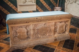 Ludlow altar tomb, Bath Chapel