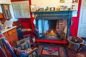 The parlour and kitchen hearth