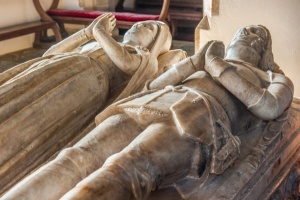Another view of the Anne effigies