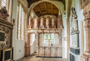 The Bedingfield Chapel and terracotta tombs