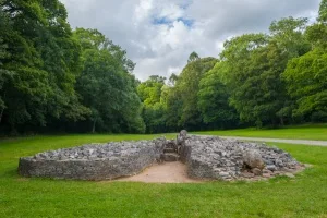 Parc-le-Breos burial chamber