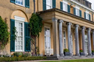 The Italianate portico