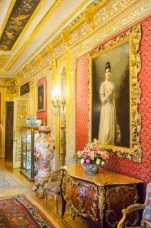 The glittering, gilded Saloon