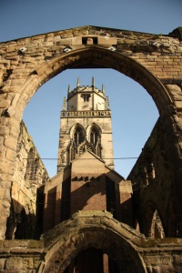 All Saint's ruined nave (c) Richard Croft