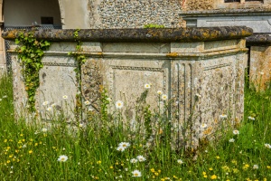 A table tomb in the churchyard