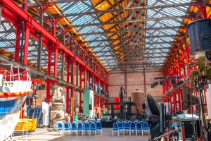 Inside the Linthouse building