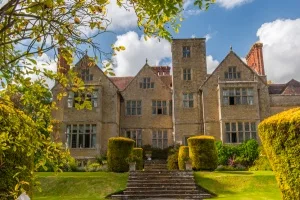 The front facade of Shipton Hall