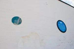 Will Kemp plaque (left)