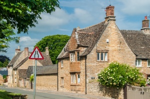 Pretty cottages in Wing