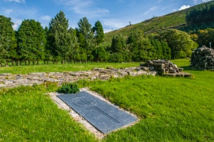 Llewelyn ap Gruffudd's grave