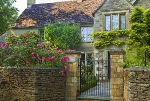 A pretty cottage in Ampney Crucis