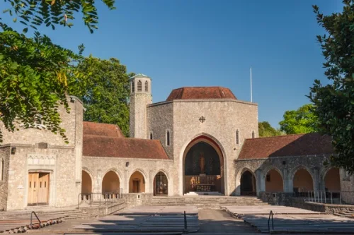 The piazza and Main Shrine