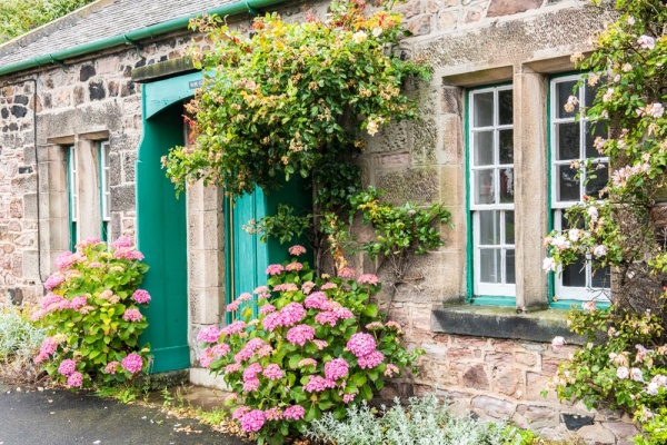 A pretty cottage in Bamburgh