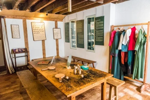 The Tudor schoolroom